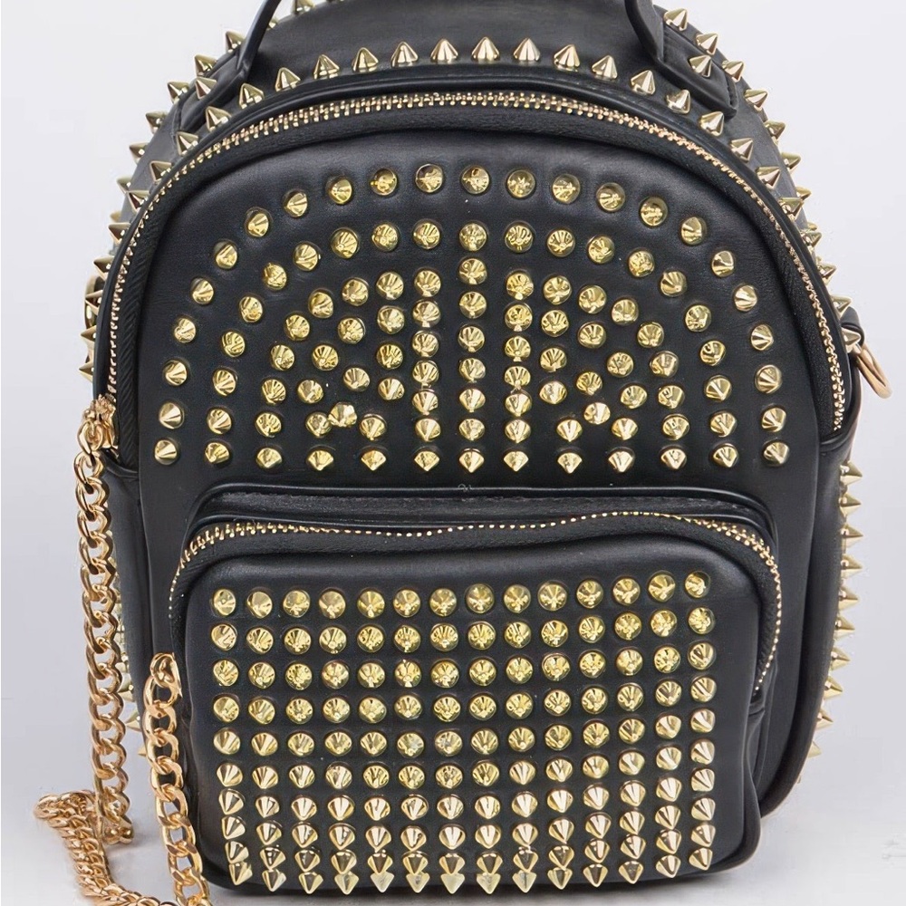 Studded Backpack With Chain Zippier